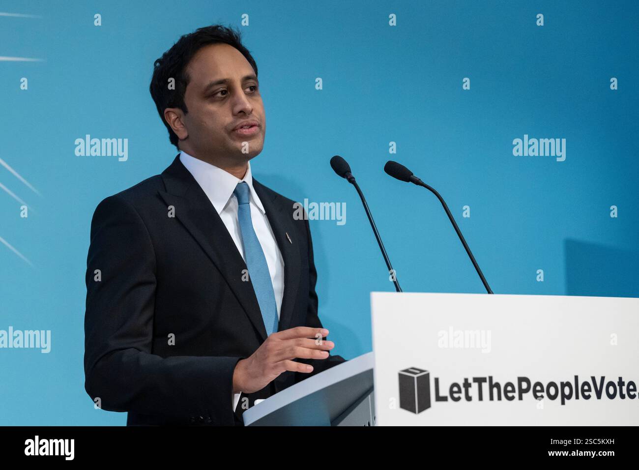 Londra, Regno Unito. 5 febbraio 2025. Zia Yusuf, Presidente Reform UK, parla a una conferenza stampa Reform UK a Westminster. Crediti: Stephen Chung / Alamy Live News Foto Stock
