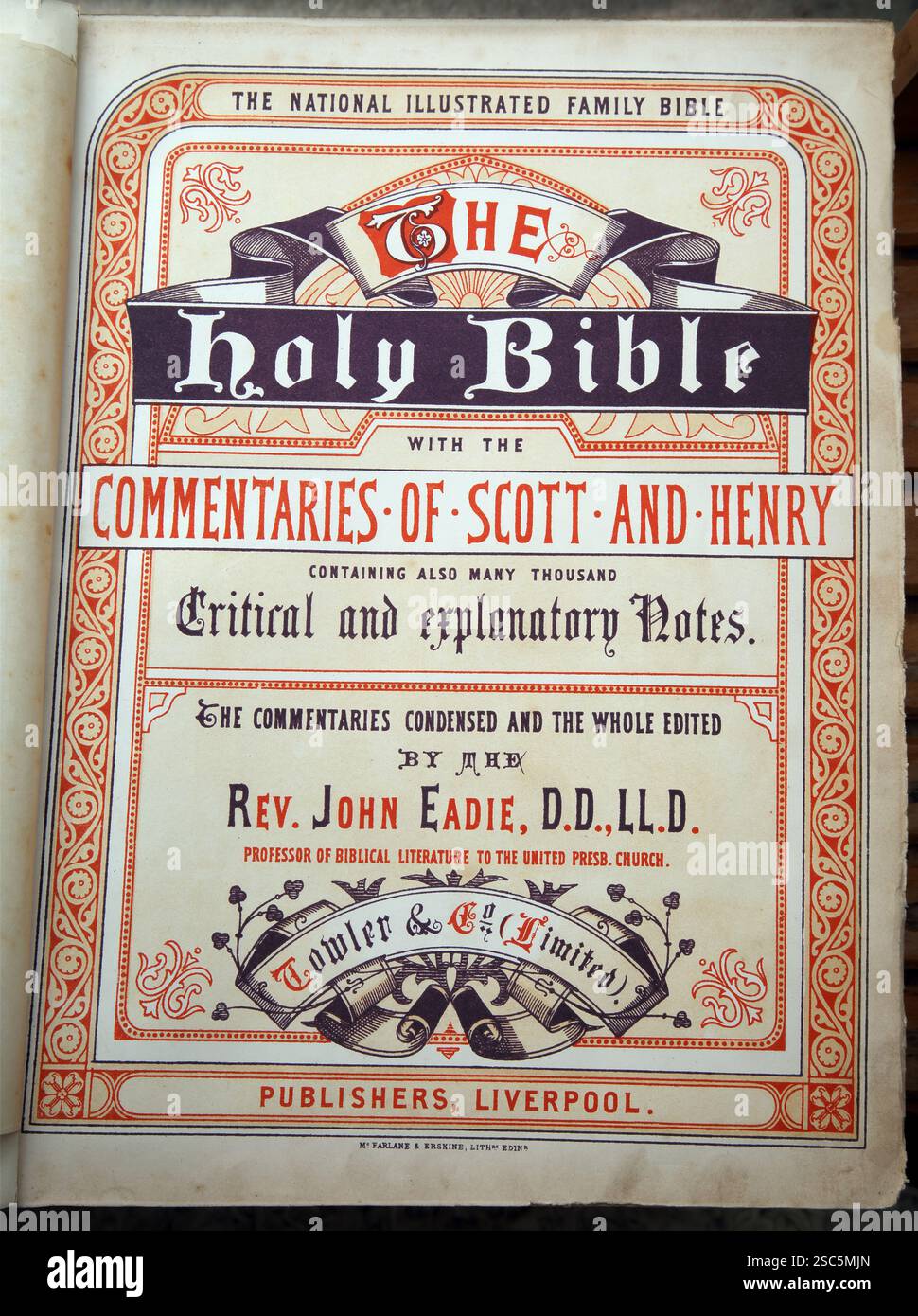 Title Page of Antique 19th Century The National Illustrated Family Bible - The Holy Bible with commentaries of Scott and Henry containing also many th Foto Stock