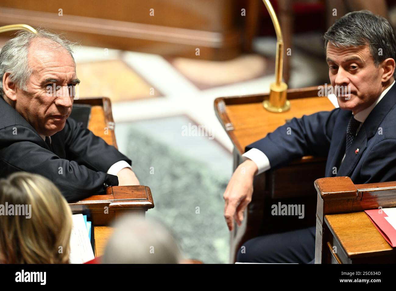 Parigi, Frankreich. 4 febbraio 2025. Parigi il 5 febbraio 2025, interrogazioni al governo - il primo ministro francese francese francese di Parigi Francois Bayrou durante una sessione di domande al governo all'Assemblea nazionale francese credito: HMB Media/Alamy Live News Foto Stock