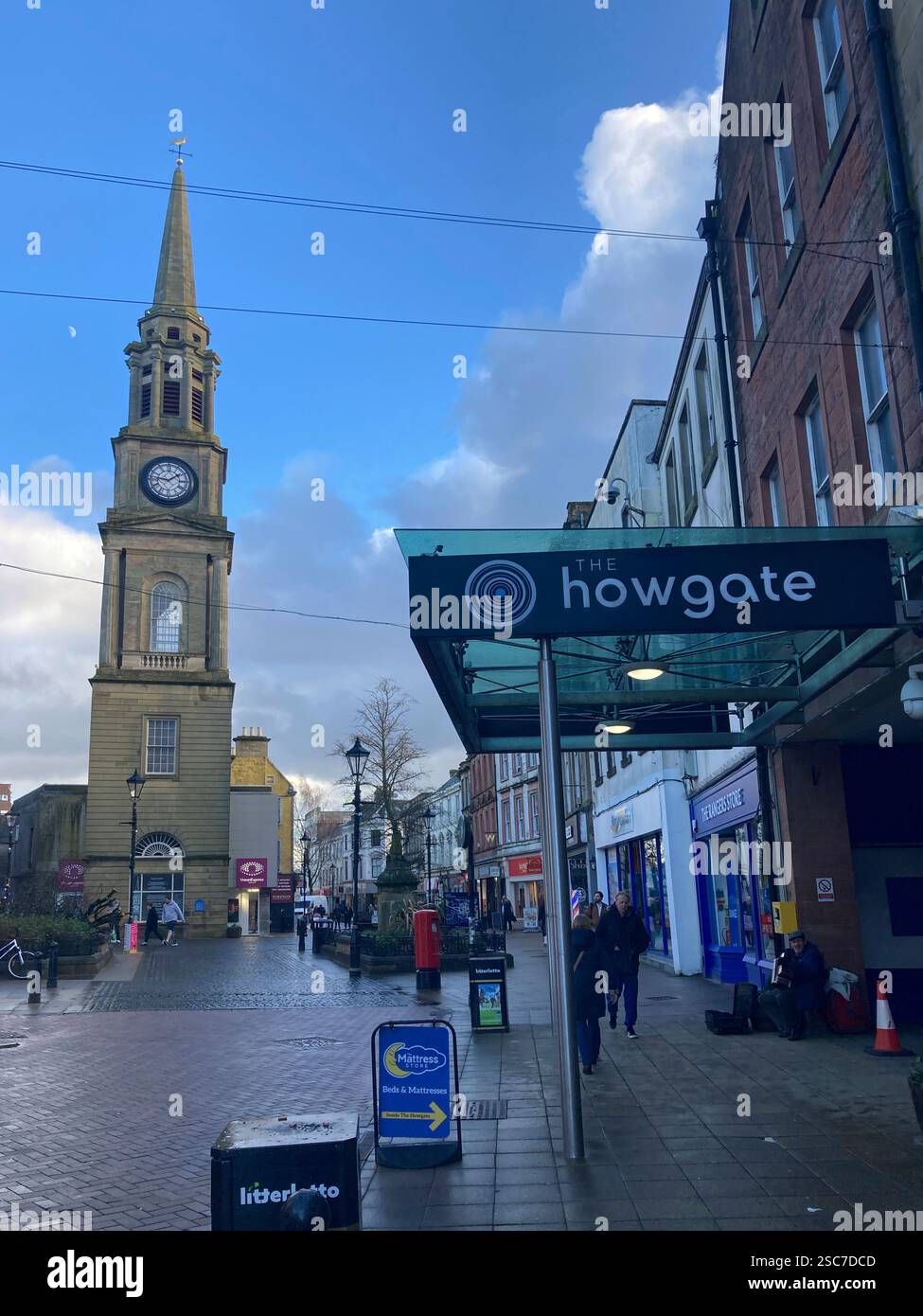 Centro commerciale Howgate, Falkirk, Scozia - Immagine stock catturata con smartphone
