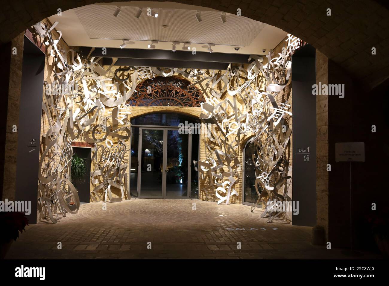 Valencia, Spagna - 27 dicembre 2024: Centro artistico Hortensia Herrero a Valencia Foto Stock