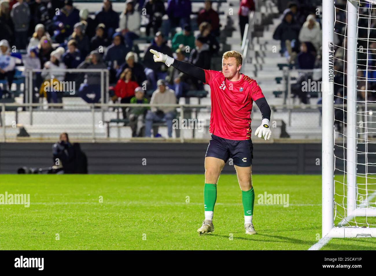 Cary, Carolina del Nord, Stati Uniti. 5 febbraio 2025. Il portiere del North Carolina FC TREVOR MULQUEEN (24) in azione nella seconda metà dell'amichevole tra la (MSL) Charlotte FC e la North Carolina FC al WakeMed Soccer Park di Cary, Carolina del Nord, il 5 febbraio 2025. Il North Carolina FC ha vinto 1 - 0. (Credit Image: © Israel anta via ZUMA Press Wire) SOLO USO EDITORIALE! Non per USO commerciale! Foto Stock