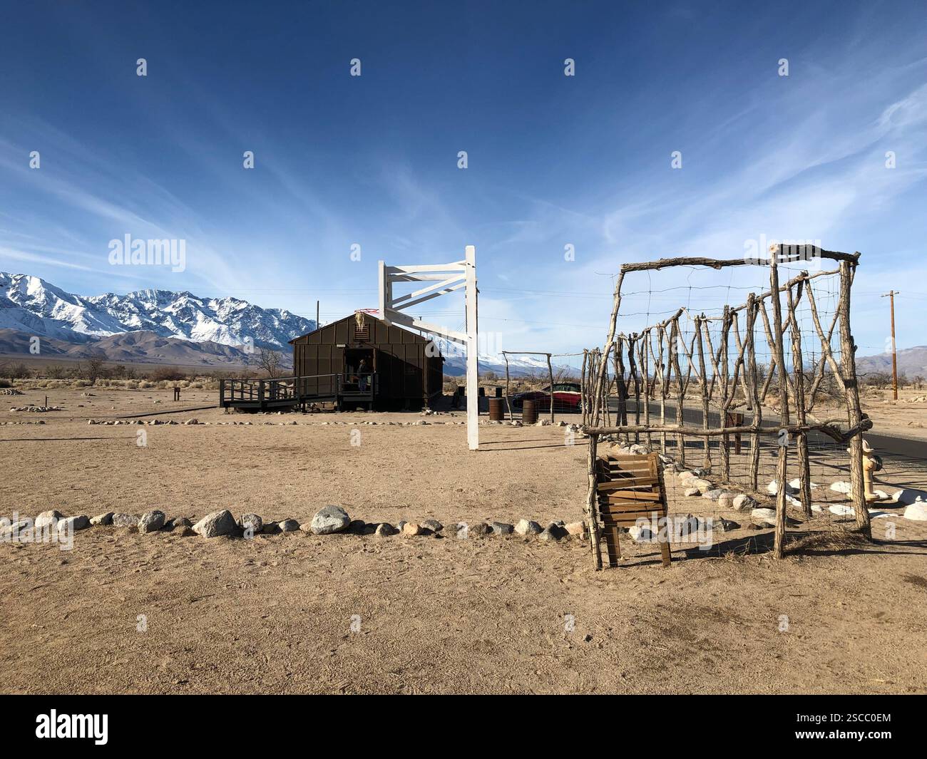 Il Manzanar National Historic Site, nella Valle di Owens, in California, conserva la storia di uno dei dieci campi di internamento giapponesi istituiti durante la seconda guerra mondiale Foto Stock