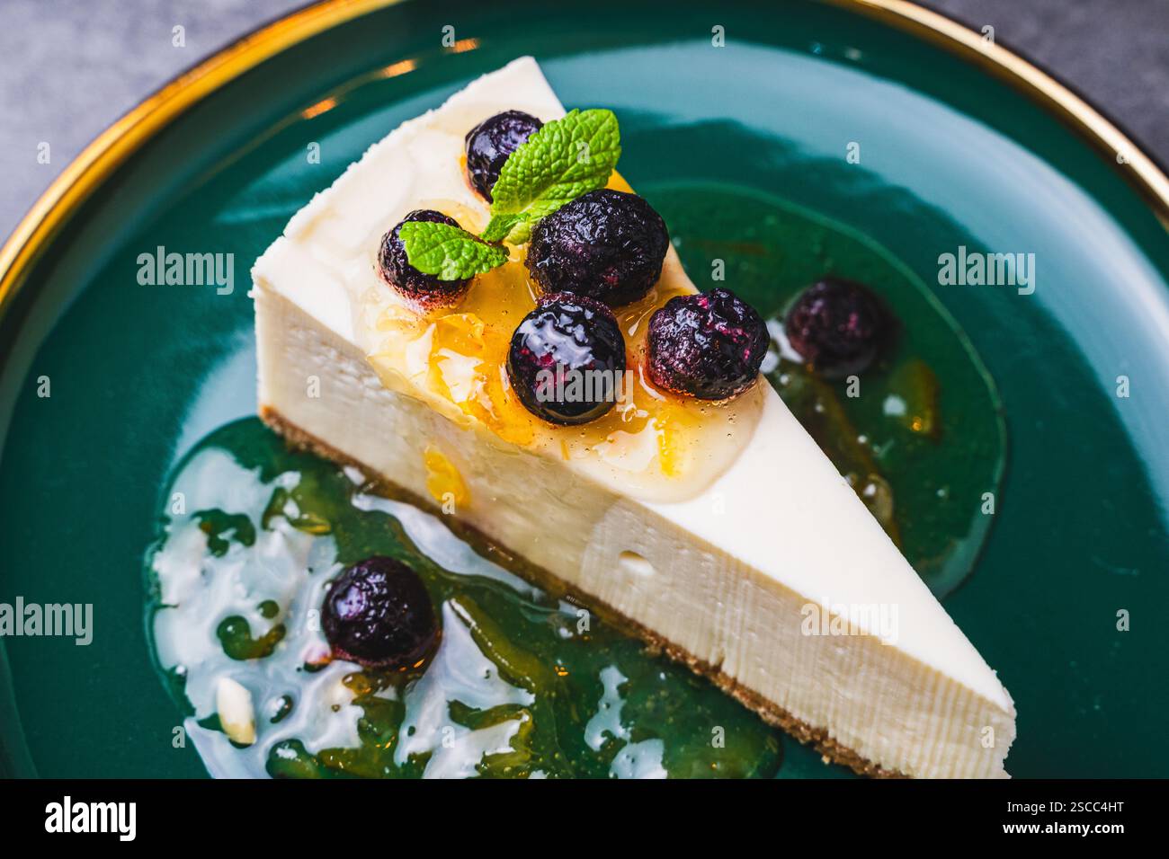Yuza Cheesecake, dessert in un ristorante di Praga Foto Stock