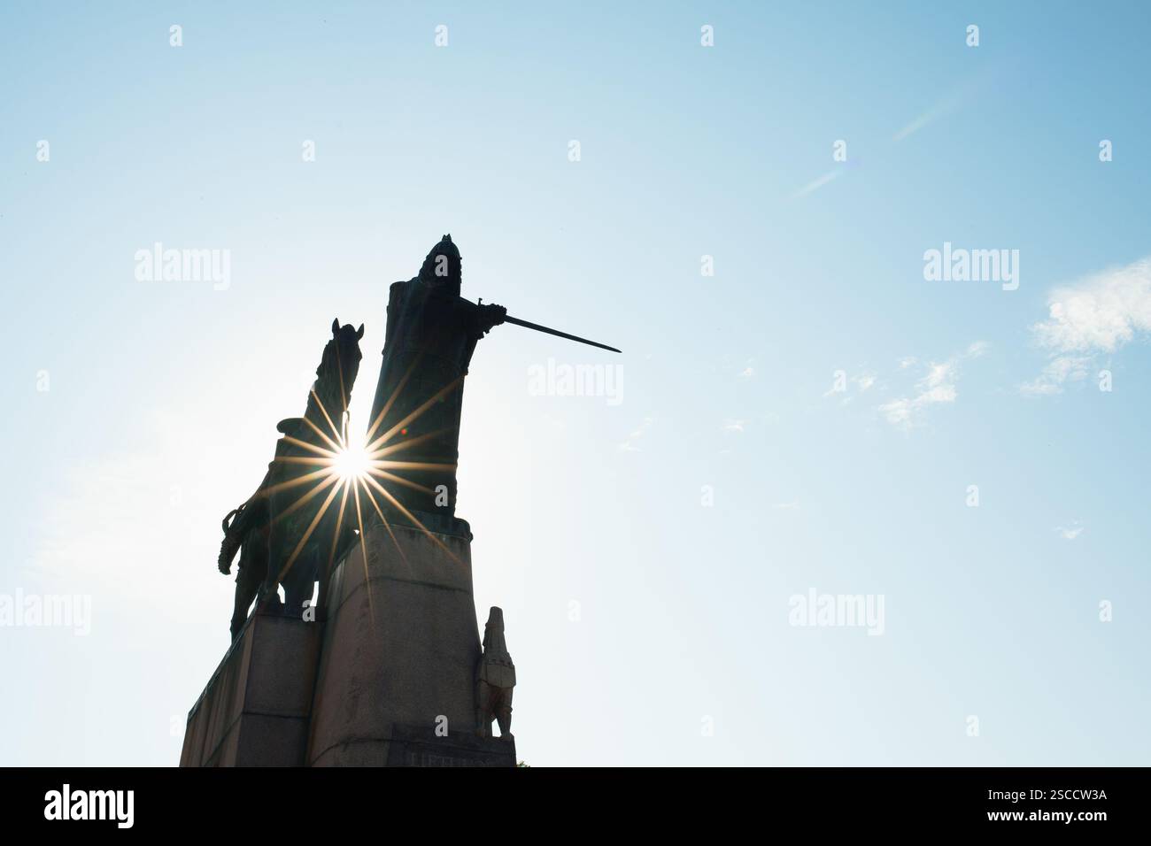 Scultura del Granduca Gediminas con cavallo a Vilnius, Lituanua Foto Stock