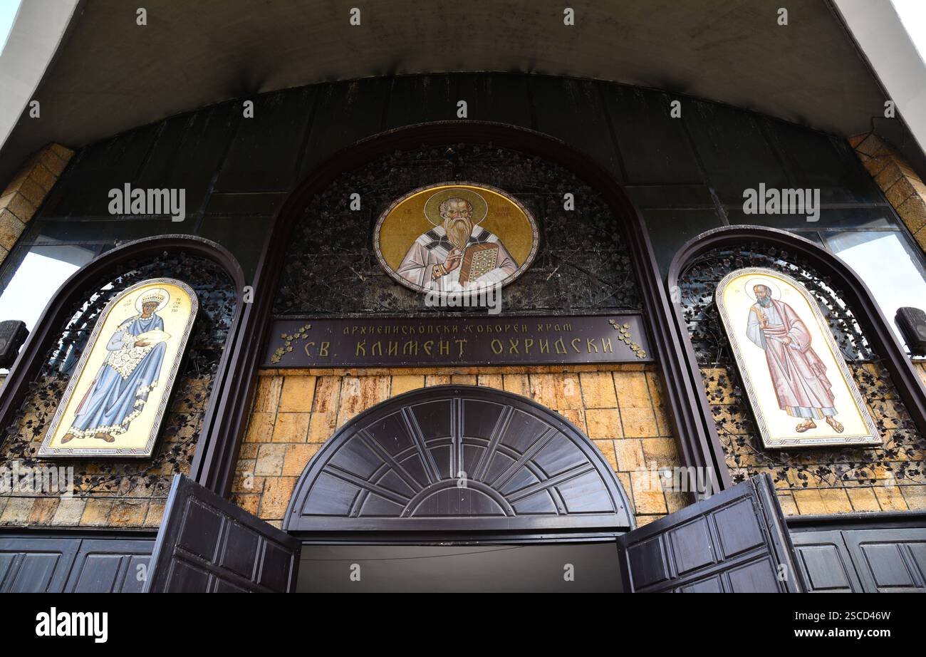 Una vista della storica Chiesa di San Clemente di Ocrida a Skopje, Macedonia Foto Stock