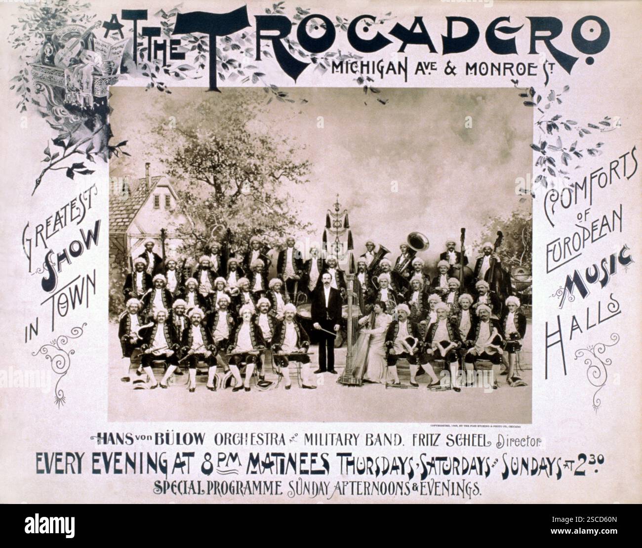 1893 , Chicago , USA : il celebre compositore musicale tedesco , direttore d'orchestra e pianista HANS Von BULOW ( Bülow - Buelow , 1830 - 1894 ) , con la Military Band Orchestra di Fritz Scheel , in pubblicità turistica negli Stati Uniti per lo spettacolo al TROCADERO , Chicago . Foto di Foss Etching & Photo Co., Chicago .- COMPOSITORE - DIRETTORE D' ORCHESTRA - PIANISTA - PIANOFORTE - MUSICA CLASSICA - MUSICA - MUSICA - STORIA - FOTO STORICHE - Pubblicità - foto pubbliciaria - gruppo - gruppo - BANDA MILITARE MUSICALE - poster --- Archivio GBB Foto Stock