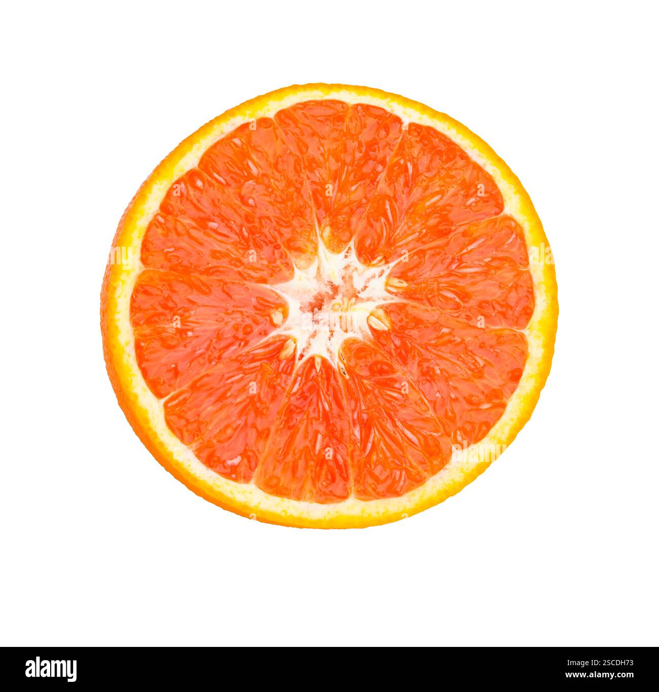 Rosso/arancio tagliato a metà su sfondo bianco Foto Stock