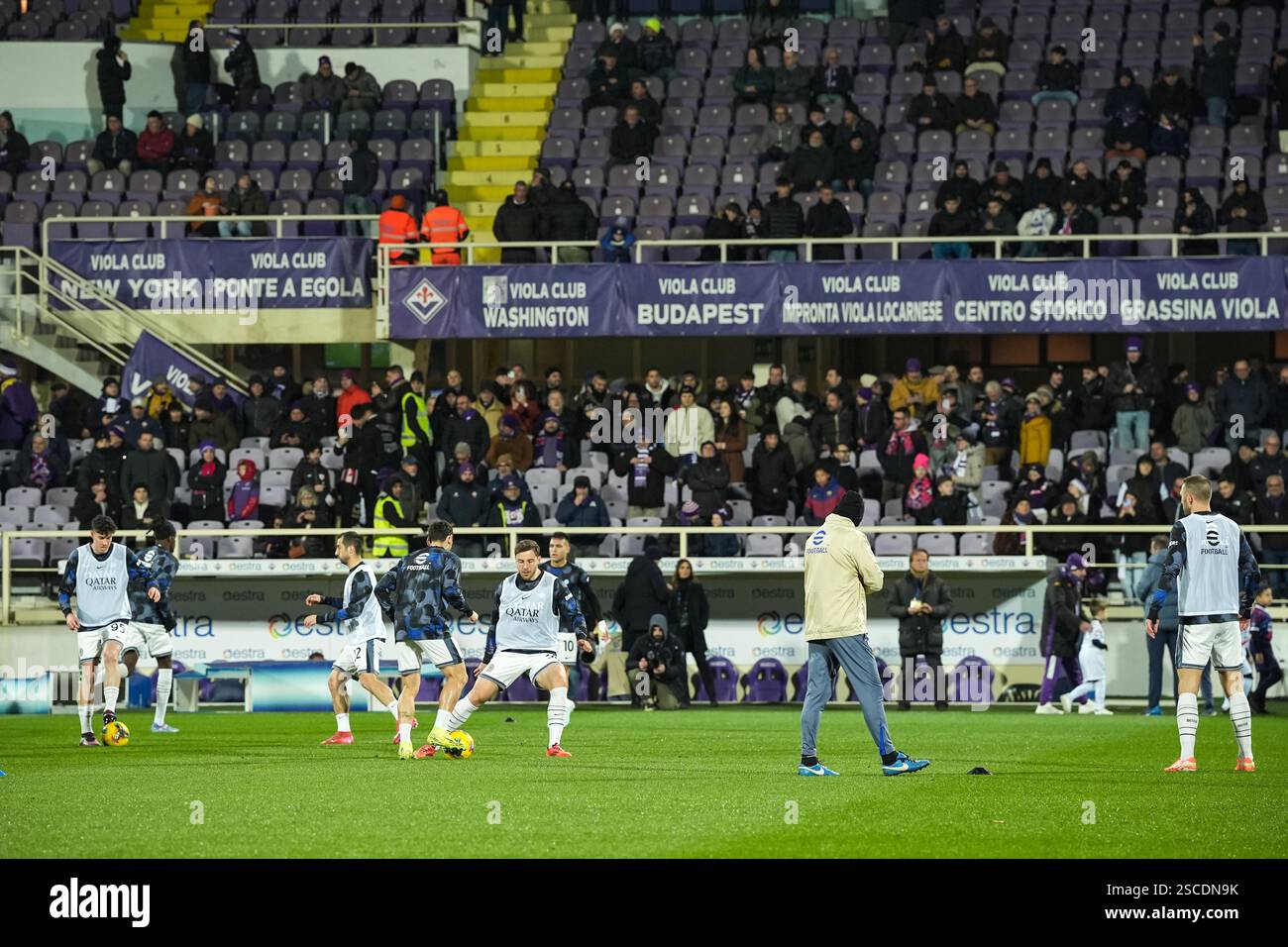 Firenze, Italia. 6 febbraio 2025. Inter warm up durante la partita di serie A Enilive 2024/2025 tra Fiorentina e Inter - serie A Enilive allo Stadio Artemio Franchi - Sport, calcio - Firenze, Italia - giovedì 6 febbraio 2025 (foto di massimo Paolone/LaPresse) crediti: LaPresse/Alamy Live News Foto Stock
