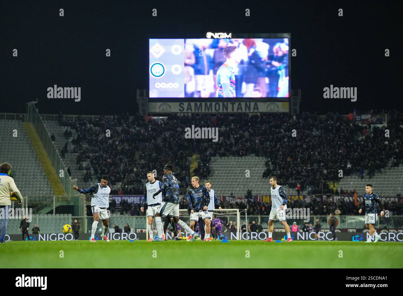 Firenze, Italia. 6 febbraio 2025. Inter warm up durante la partita di serie A Enilive 2024/2025 tra Fiorentina e Inter - serie A Enilive allo Stadio Artemio Franchi - Sport, calcio - Firenze, Italia - giovedì 6 febbraio 2025 (foto di massimo Paolone/LaPresse) crediti: LaPresse/Alamy Live News Foto Stock