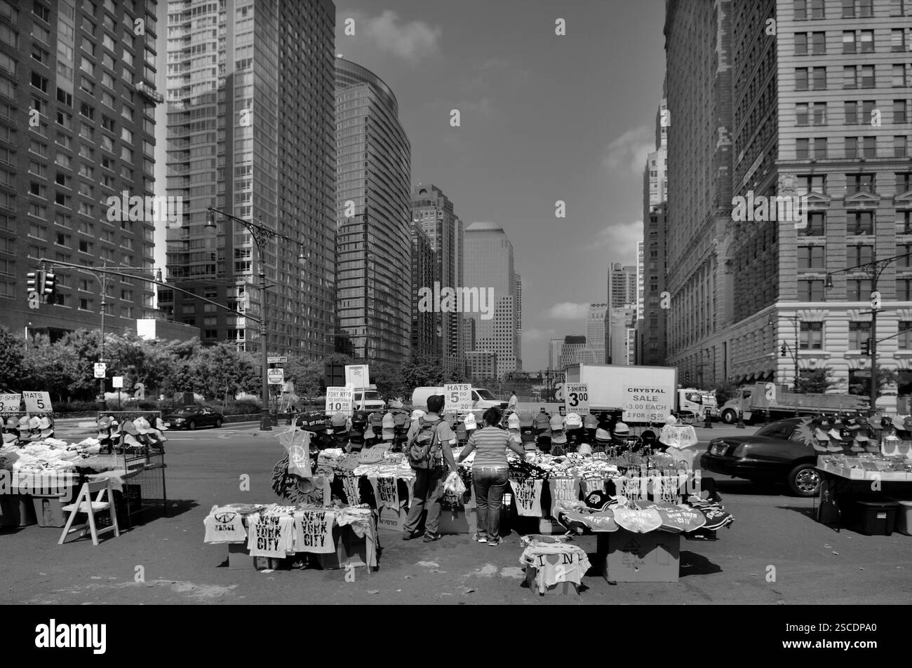 Stand di vendita per cappellini e T-shirt Downtown, New York City, USA, Nord America Foto Stock