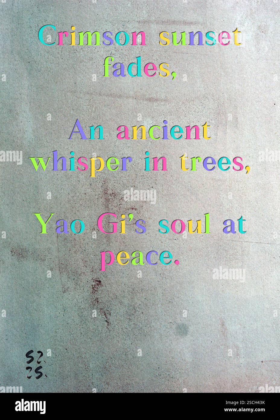 Il tramonto di Crimson svanisce, un antico sussurro tra gli alberi, l'anima di Yao Gi in pace. La Gilda degli scrittori d'argento di Douglas Whitfield. Arte di Zsuzsa Szikra. Poetry Art Print, Triplumes è una forma poetica unica ispirata al tradizionale haiku, composta da tre righe che catturano momenti di chiarezza, emozione e approfondimento. Nella nostra collezione abbracciamo la libertà del linguaggio, dove la fusione delle parole e la rimozione dei trattini è più di una scelta stilistica: È un modo per trasmettere unità e vicinanza tra le idee, creando un'espressione fluida e compatta che risuona con i ritmi della vita moderna. Foto Stock