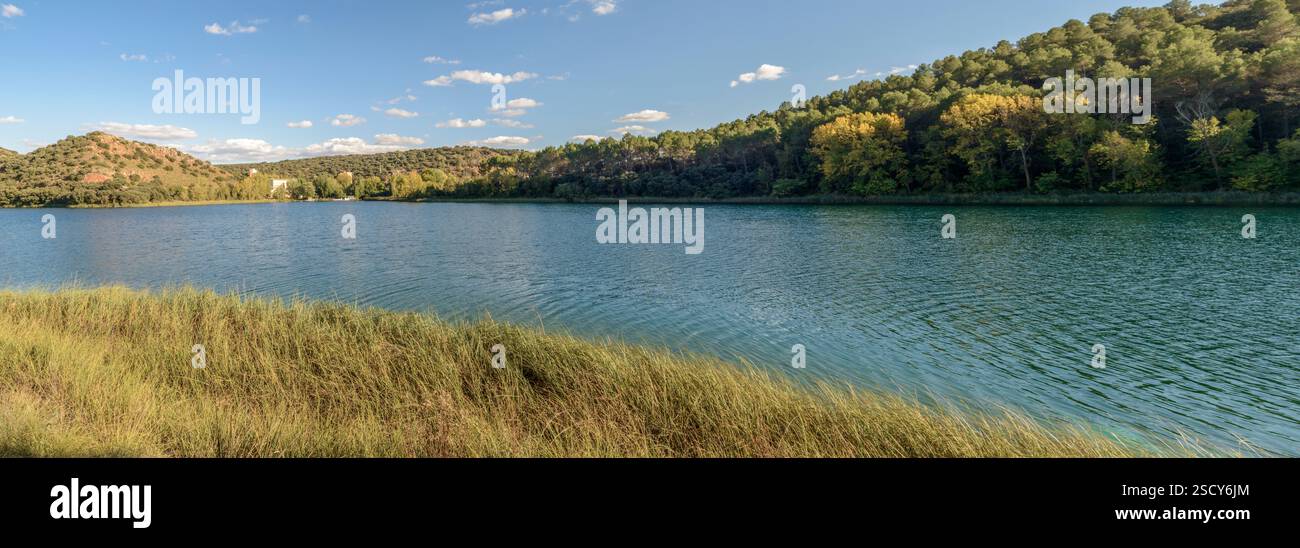 Parco naturale delle Lagunas de Ruidera, la zona umida più bella della penisola iberica, Ciudad Real, Castilla la Mancha, Spagna, Europa. Foto Stock