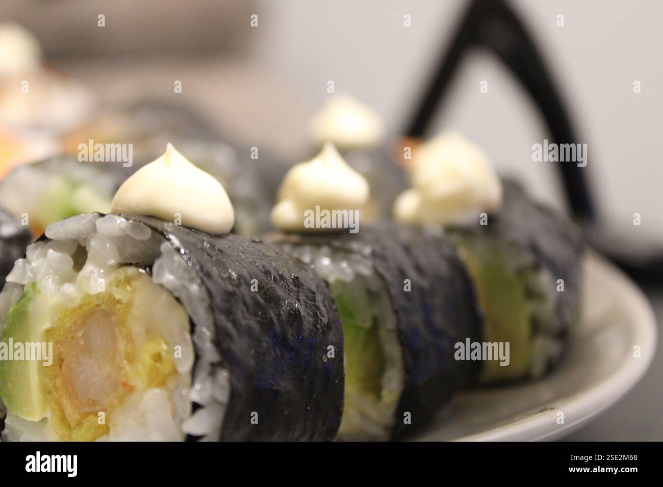 sushi professionale fatto in casa Foto Stock