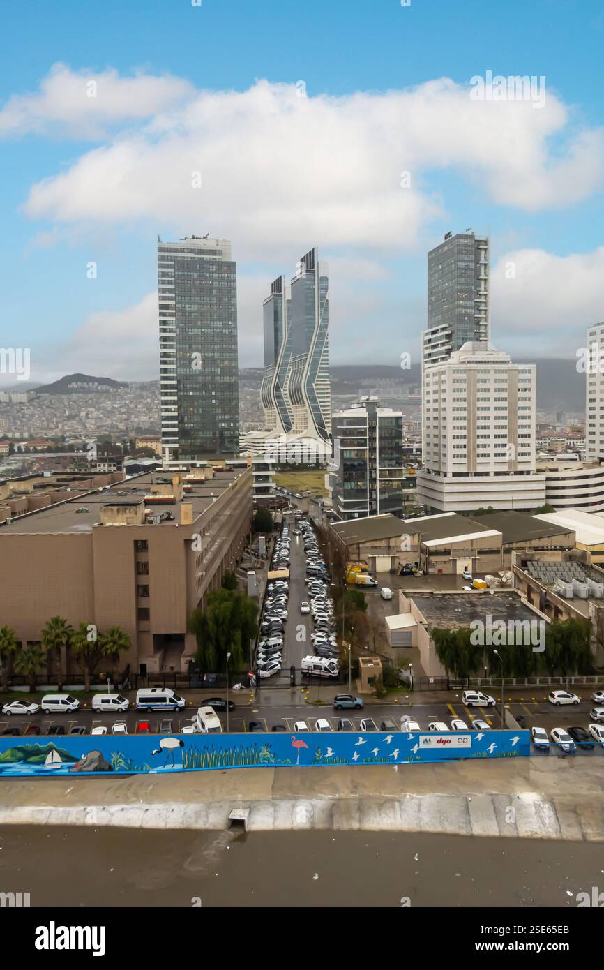 Distretto di Bayraklı İzmir, Turchia Turkiey. Grattacieli, Folkart Towers Foto Stock