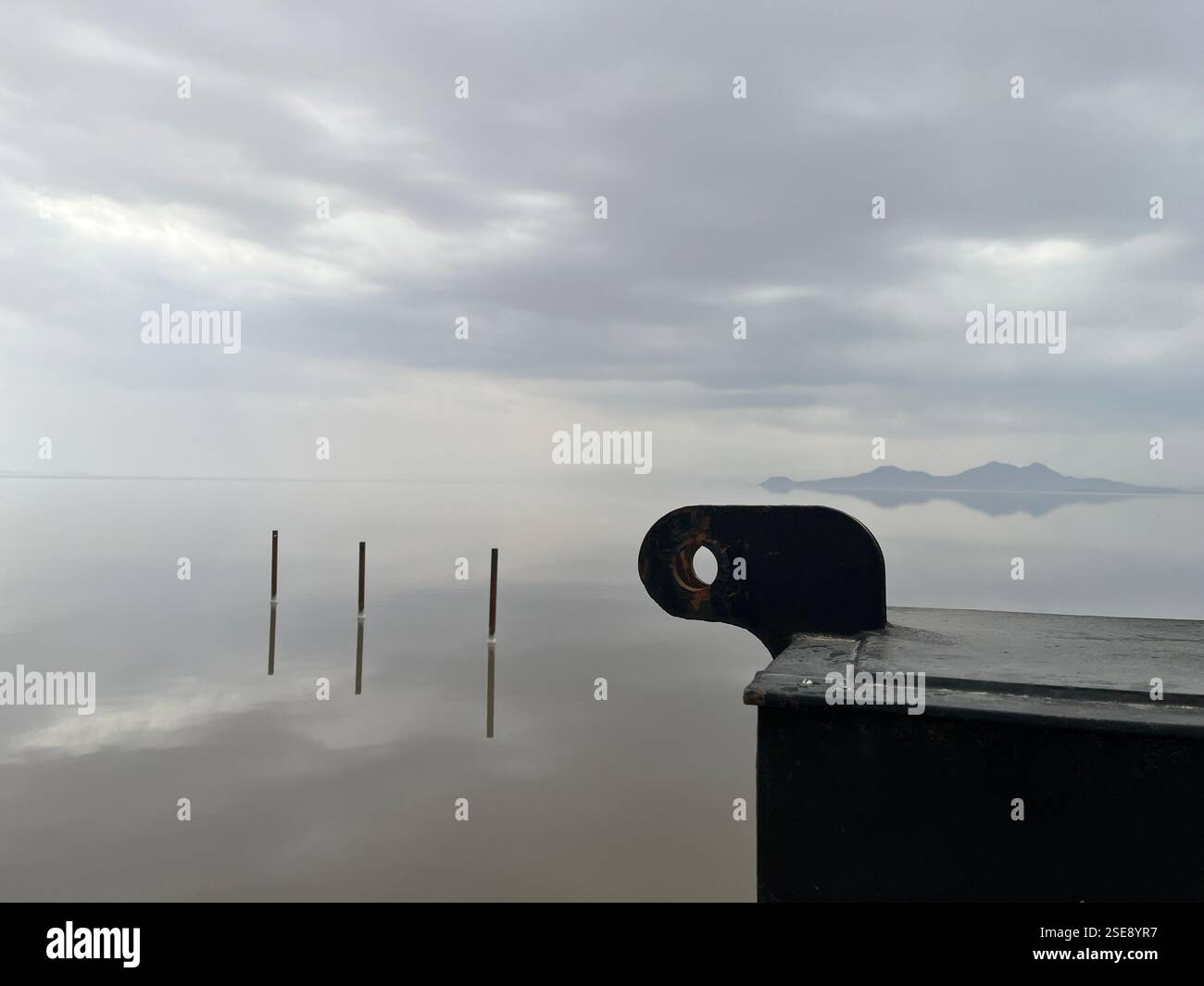 Lago salato di Urmia nella provincia dell'Azerbaigian orientale, Iran, di Shahpari Bahrami - Immagine stock catturata con smartphone