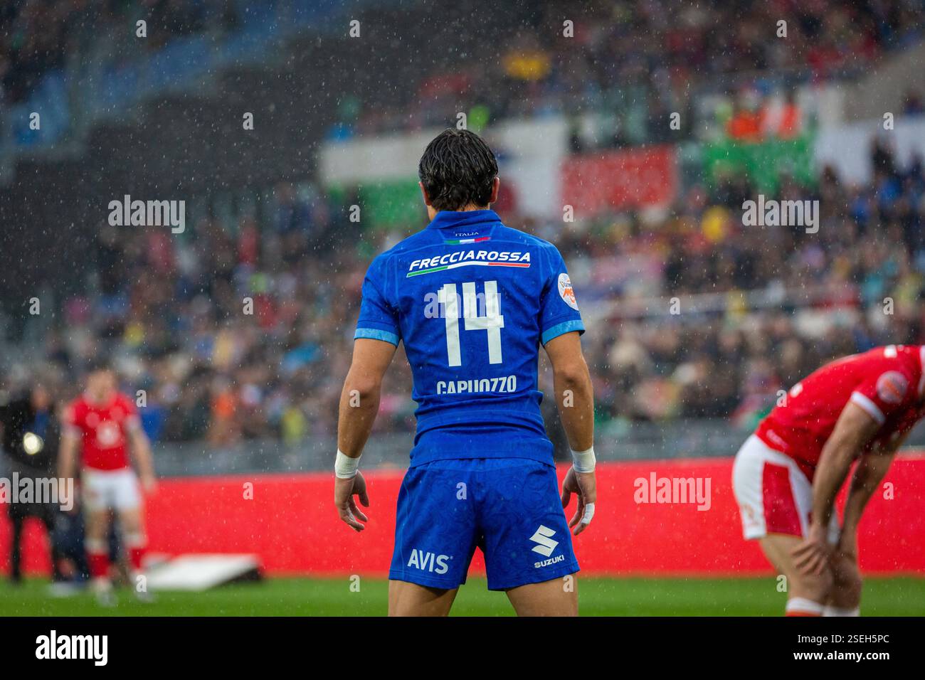 Roma, Italia. 8 febbraio 2025. Guinness 6 Nazioni: Italia contro Galles, Roma, Italia. Ange Capuozzo, marcatore italiano meta crediti: Stephen Bisgrove/Alamy Live News Foto Stock