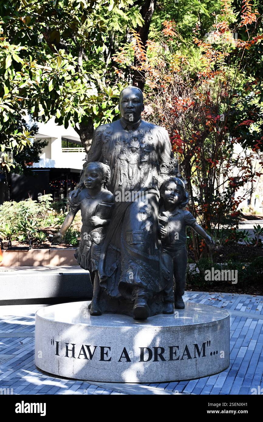 RIVERSIDE, CALIFORNIA - 2 febbraio 2025: Ho Una statua da sogno nel centro commerciale pedonale Main Street nel centro di Riverside. Foto Stock