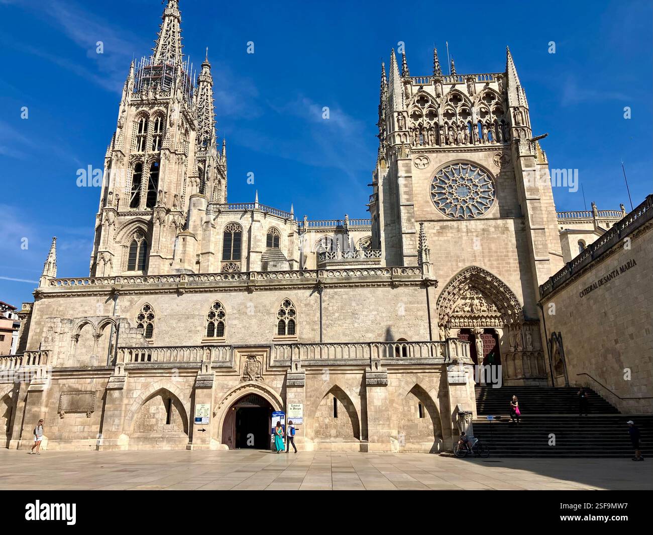 Cathedral de Burgos, Spagna - Immagine stock catturata con smartphone
