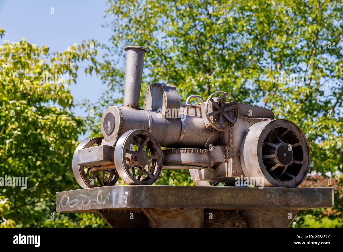 Modello di motore a vapore, una locomotiva Burrell Showmans Road, Bailey Park, Abergavenny, Galles, Regno Unito Foto Stock