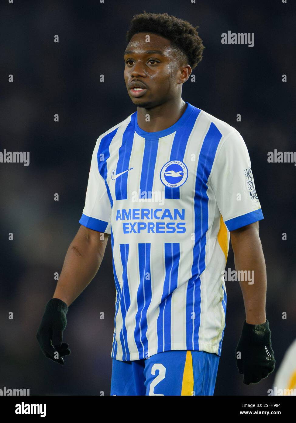 Brighton e Hove, Regno Unito. 8 febbraio 2025. Brighton e Hove Brighton, Inghilterra, 2025 8 febbraio. Tariq Lamptey di Brighton & Hove Albion durante la partita di calcio del quarto turno della Coppa fa degli Emirati tra Brighton & Hove Albion e Chelsea all'American Express Stadium, Inghilterra. (David Horton/SPP) (David Horton/SPP) credito: SPP Sport Press Photo. /Alamy Live News Foto Stock