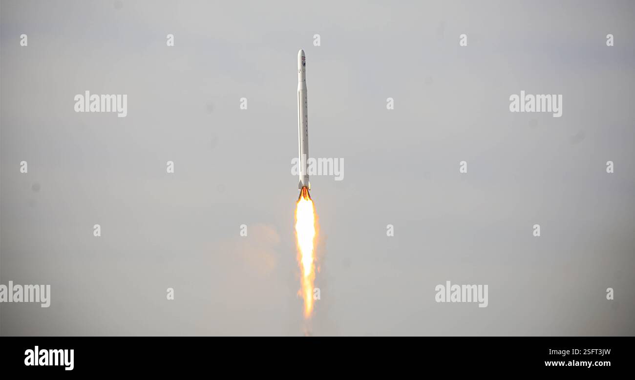 Il razzo Qased (anche Ghased, قاصد, "messaggero") è un veicolo di lancio spaziale orbitale non utilizzabile da piccoli ascensori iraniani. Ha fatto il suo primo volo nel 2020. Foto Stock