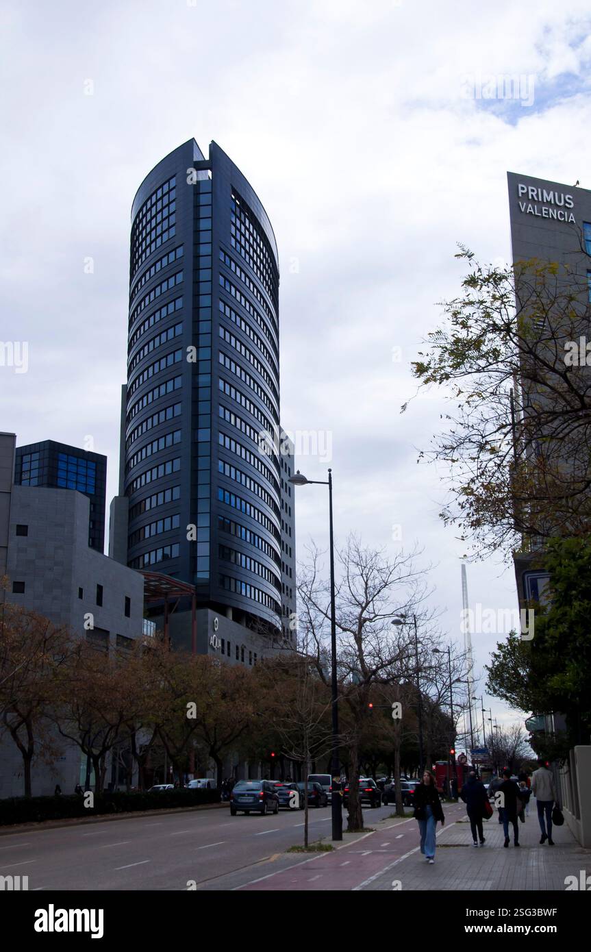 Torre Iberdrola, edificio Aqua Multiespacio, architettura moderna nella città di Valencia, Comunità Valenciana, Spagna Foto Stock