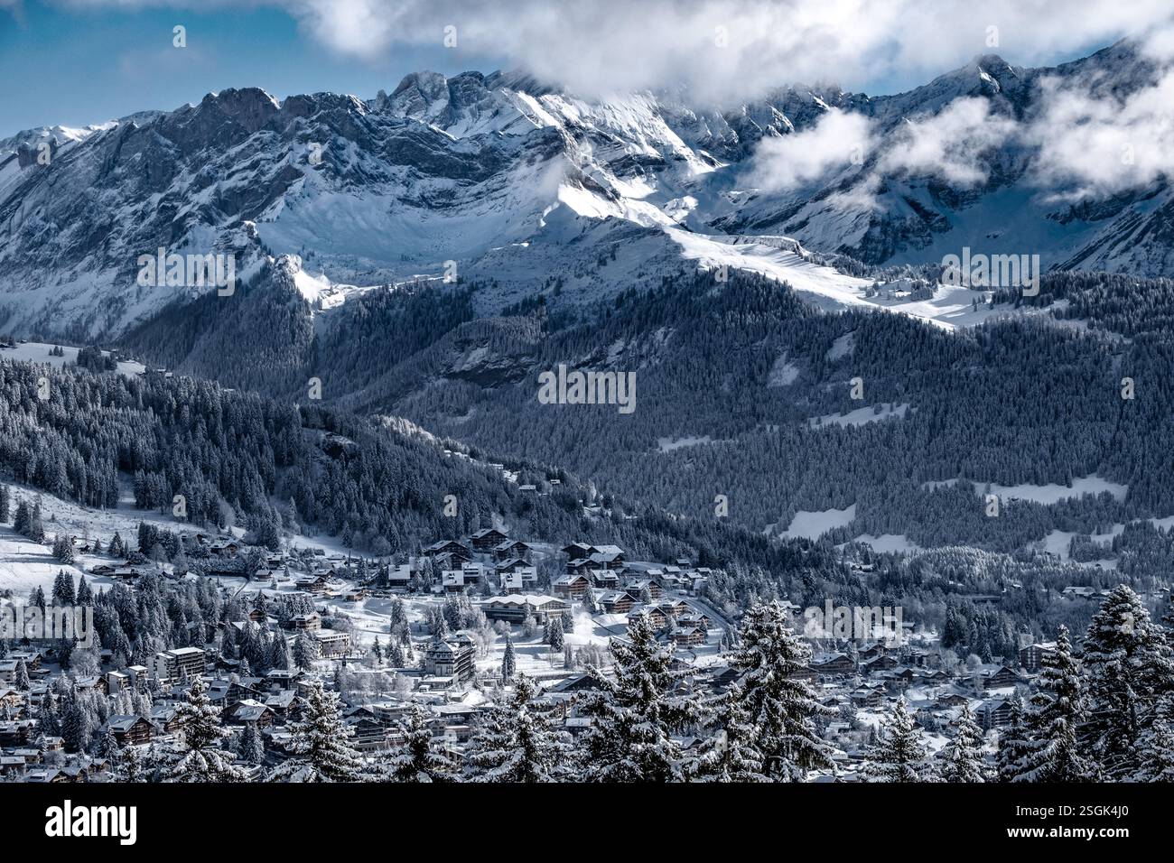 Stazione sciistica di Villars sur Ollon e località turistica nelle Alpi Vaudoise, Svizzera Foto Stock