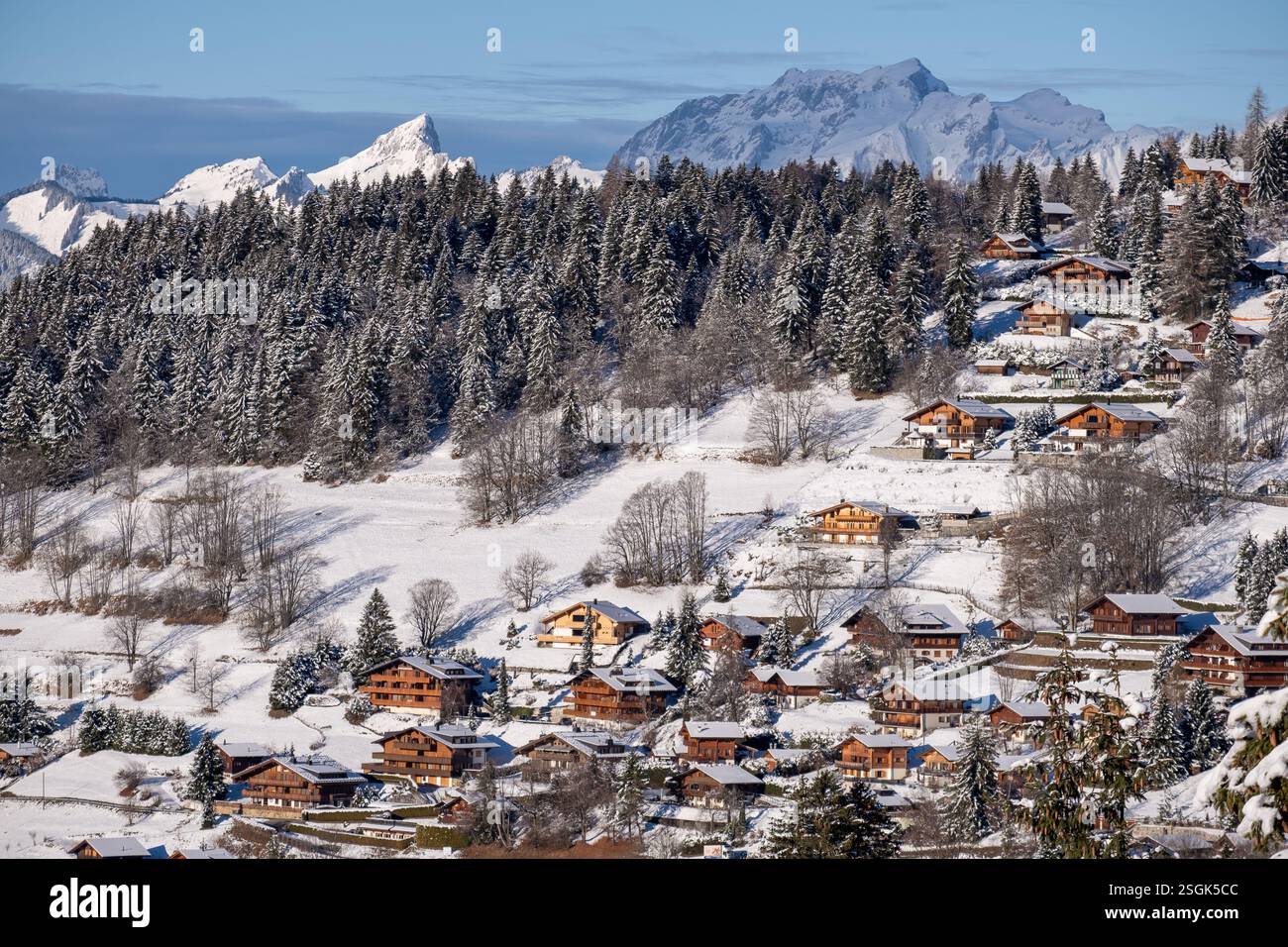Stazione sciistica di Villars sur Ollon e località turistica nelle Alpi Vaudoise, Svizzera Foto Stock