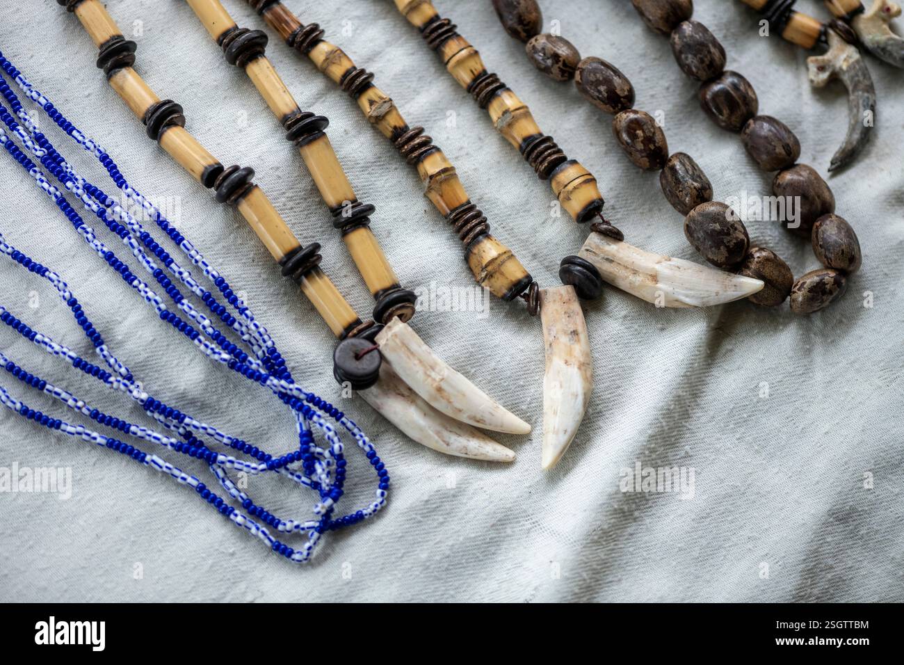 Artigianato indigeno tradizionale dall'Amazzonia brasiliana Foto Stock