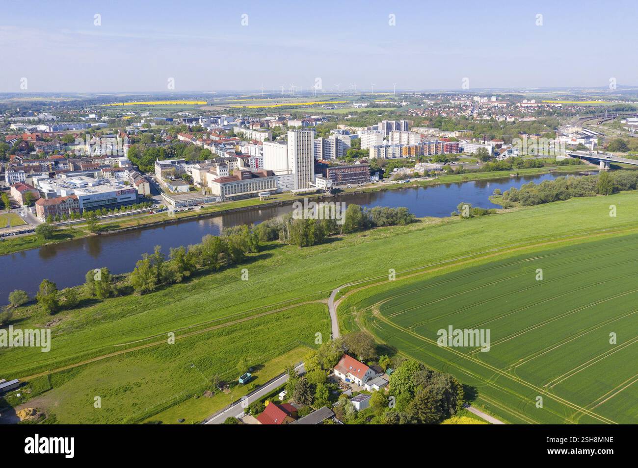 Vista aerea di Riesa con Elba, Sassonia, Germania, Europa Foto Stock
