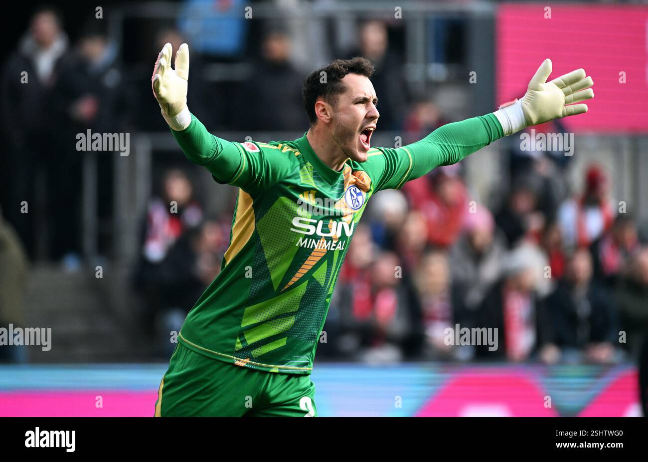 2) Bundesliga, Rhein energie Stadium Cologne: 1 FC Koeln vs FC Schalke 04; Justin Heekeren (S04) Foto Stock