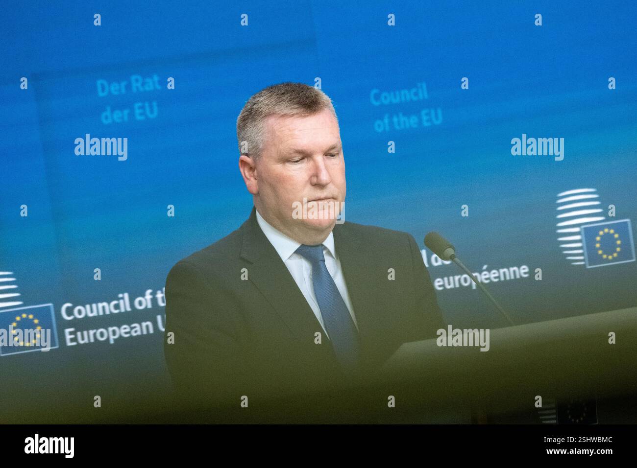 Michael MCGRATH, Commissario europeo per la democrazia e la giustizia, lo Stato di diritto e la protezione dei consumatori, alla riunione del Consiglio "affari generali" Foto Stock