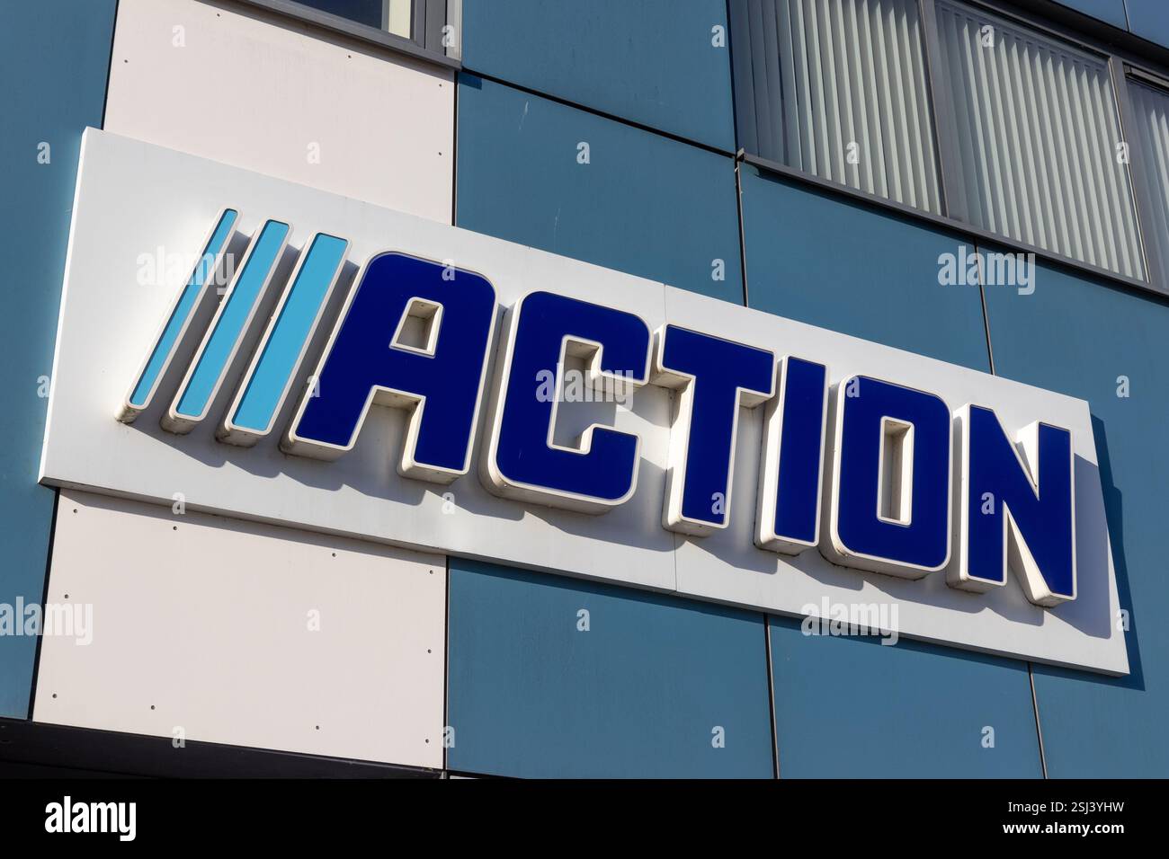 Logo Action Shop. Action è un supermercato, un negozio di generi alimentari e non alimentari. Foto Stock