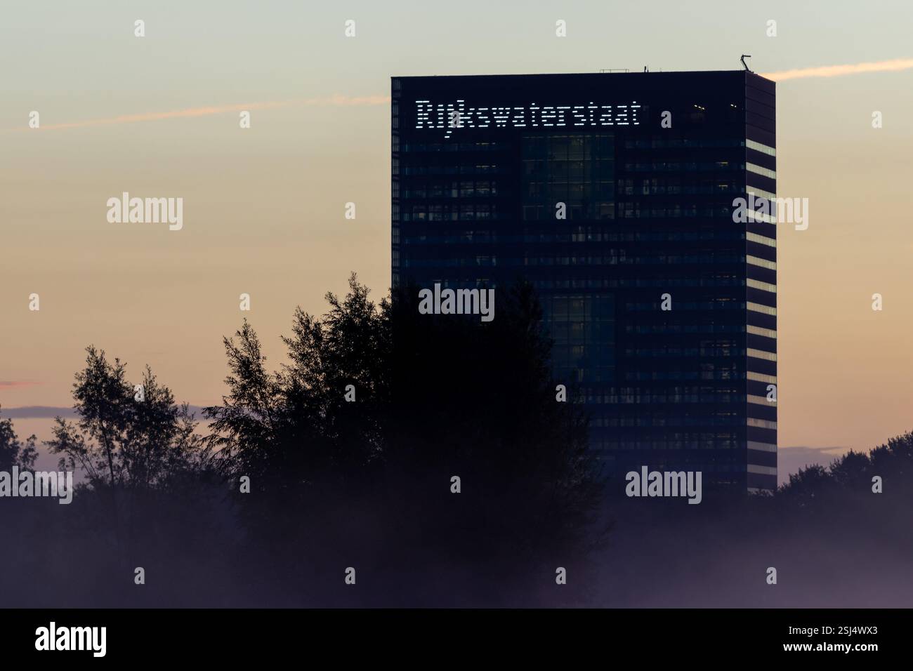 Rijkswaterstaat sede della direzione generale dei lavori pubblici e della gestione delle risorse idriche nei Paesi Bassi. Foto Stock