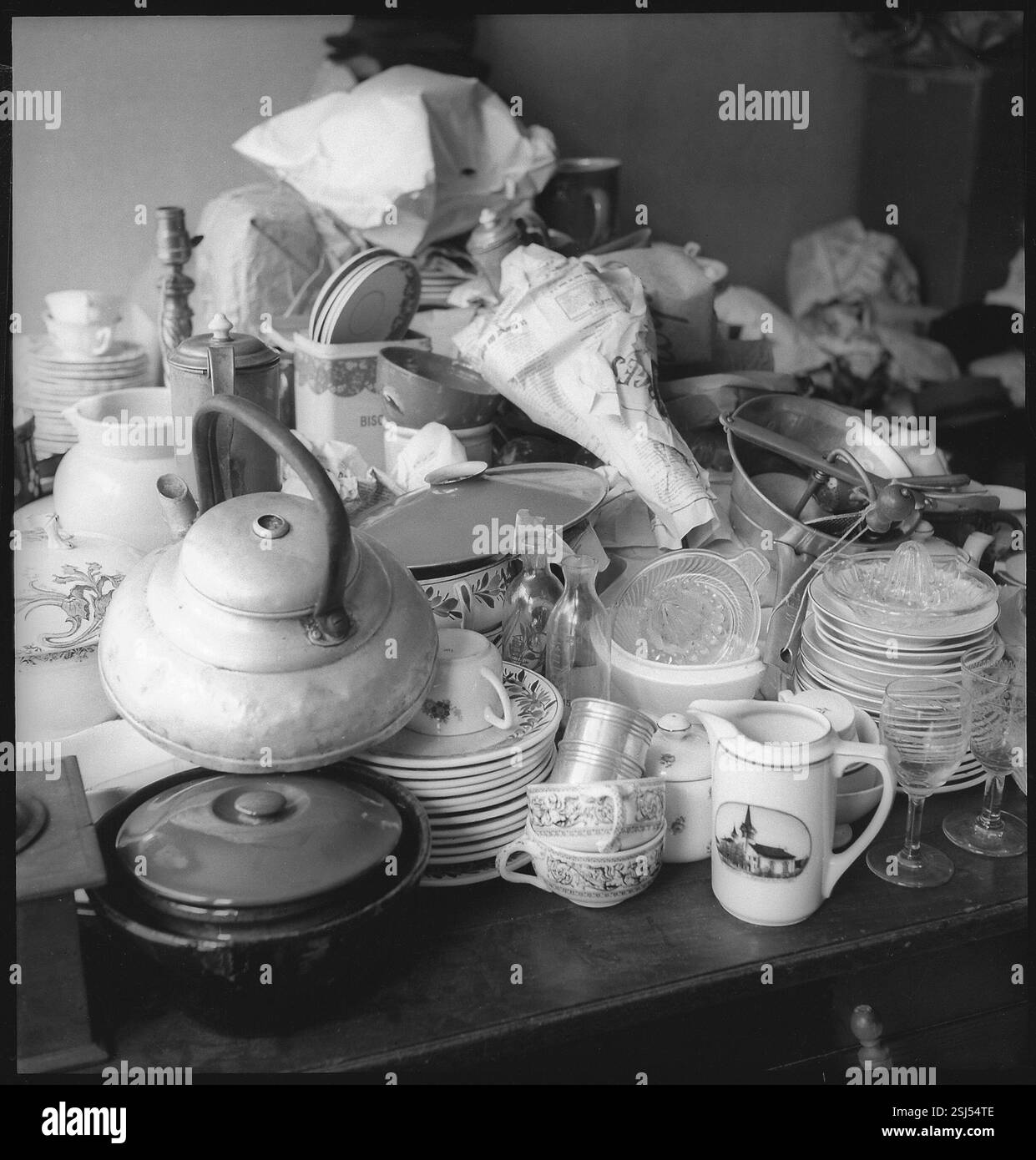 --- Nach 2. Weltkrieg: Hilfsaktion zugunsten von Lanslebourg, Morges 1945#dopo la seconda guerra mondiale: Azione di soccorso per Lanslebourg, Morges 1945- RDB DI DUKAS Foto Stock