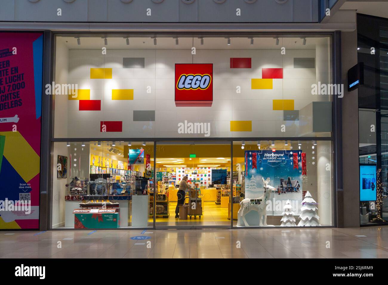 Negozio LEGO e logo, centro commerciale Hoog Catharijne Utrecht Paesi Bassi Foto Stock