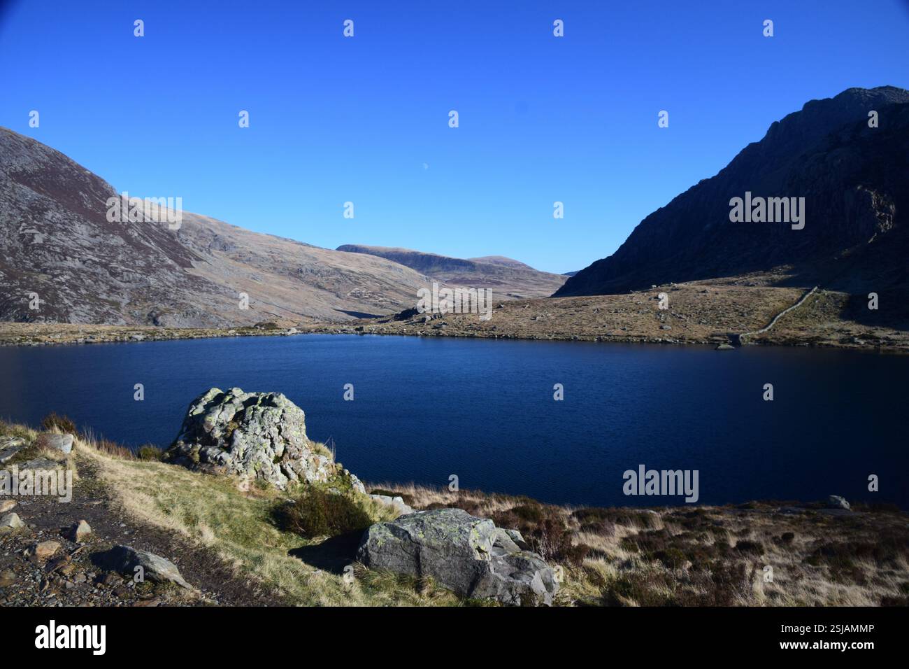 Llyn Idwal e dintorni montuosi Foto Stock