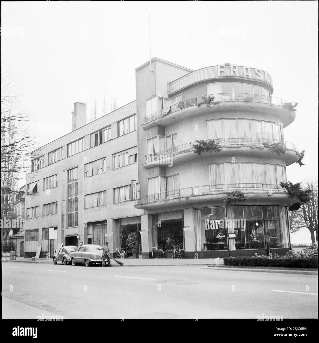 --- Frascati-Haus, Zürich, 1953#Frascati-House, Zürich, 1953- RDB DI DUKAS Foto Stock
