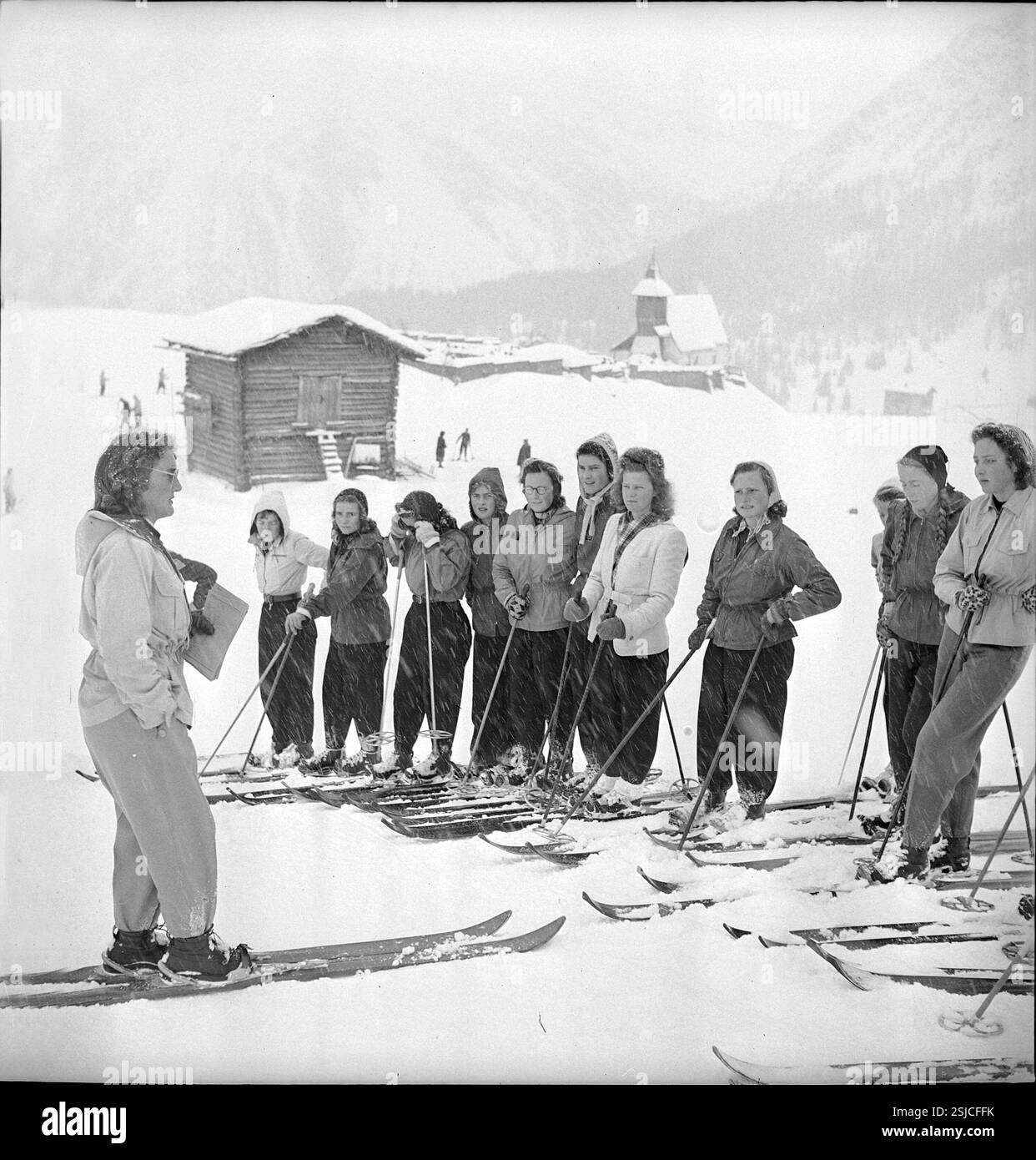 --- Leistungsbrevet für Mädchen 1943: Sci#programma sportivo per ragazze 1943: Sci- RDB DI DUKAS Foto Stock