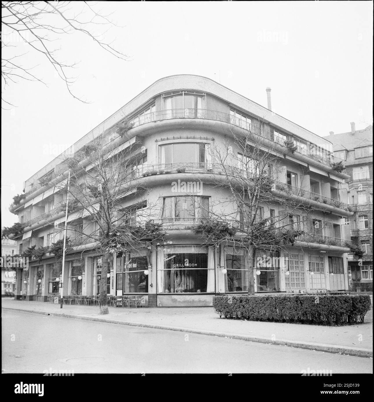 --- Frascati-Haus, Zürich, 1953#Frascati-House, Zürich, 1953- RDB DI DUKAS Foto Stock