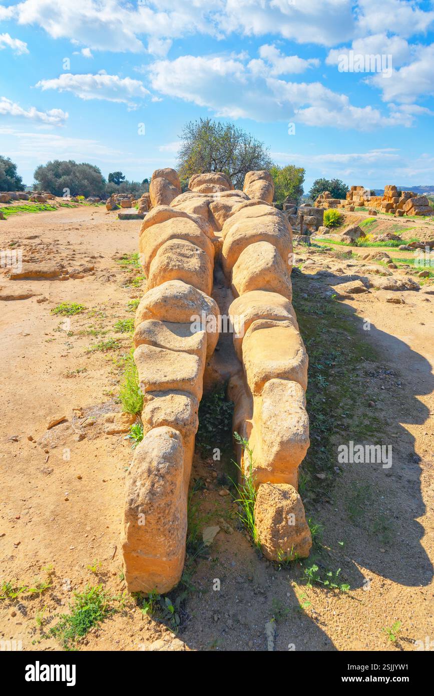 Statua di Telamone, Valle dei Templi, Agrigento, Sicilia, Italia Foto Stock