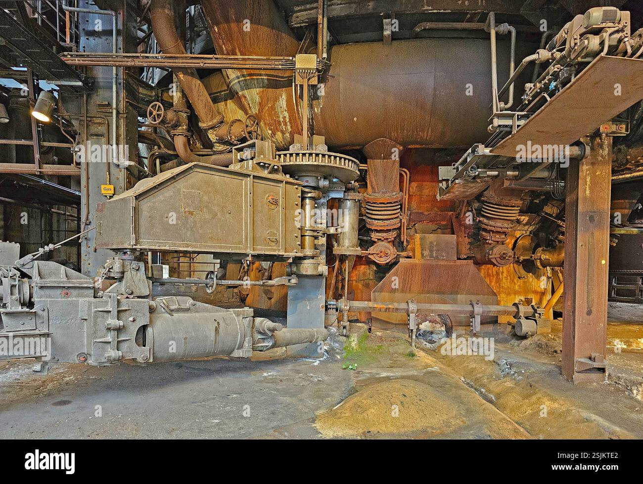 Intercettazione degli altiforni, sito Patrimonio dell'Umanità Völklingen Ironworks, Völklingen, Saar, Valle Saar, Saarland, Germania Foto Stock Intercettazione degli altiforni, sito Patrimonio dell'Umanità Völklingen Ironworks, Völklingen, Saar, Valle Saar, Saarland, Germania Foto Stock