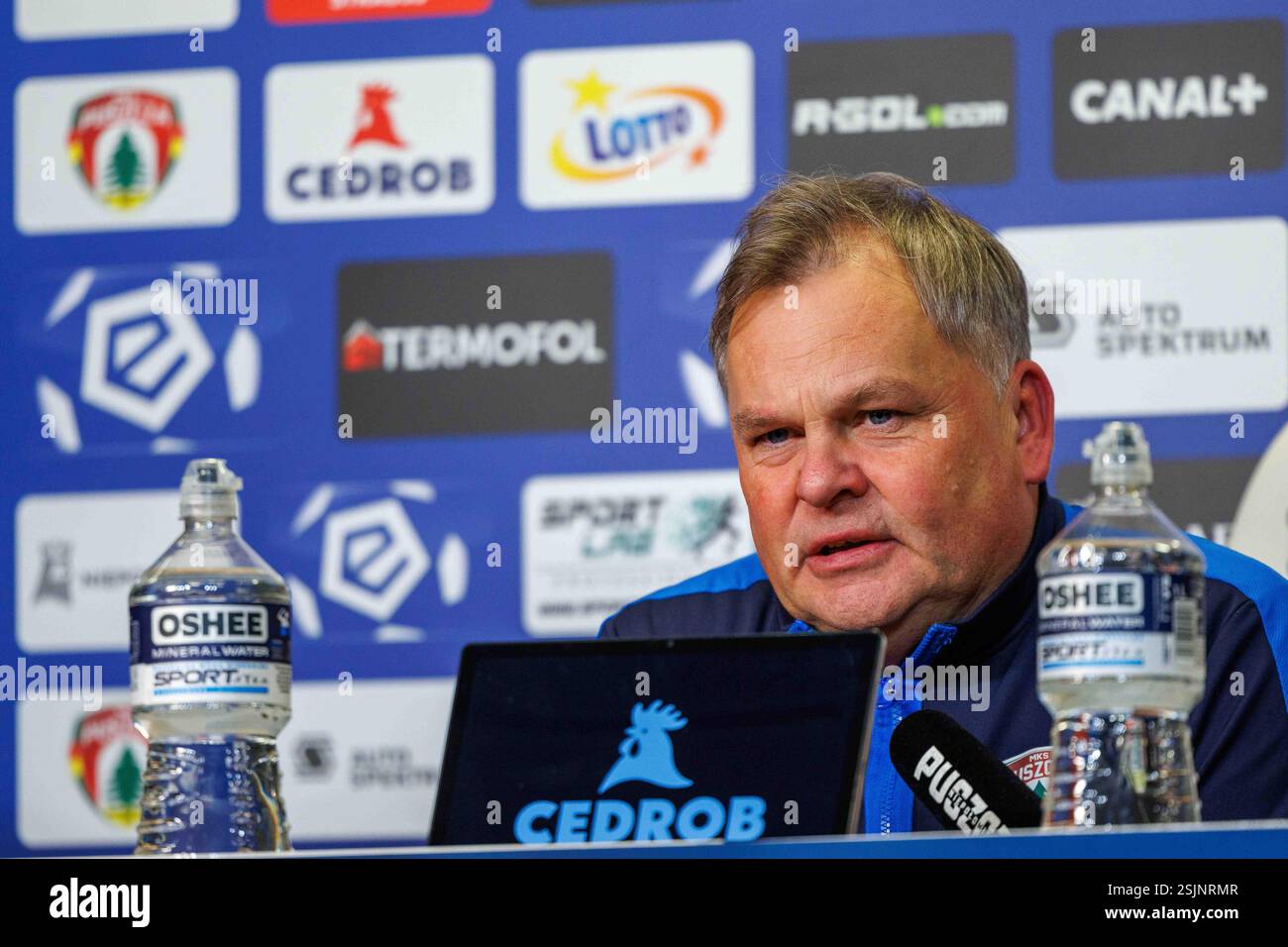 CRACOVIA, Polonia, 10 febbraio 2025, Una partita di calcio nel PKO BP Ekstraklasa di primo livello tra PUSZCZA NIEPOLOMICE E ZAGLEBIE LUBIN, OP: TOMASZ TULACZ Foto Stock