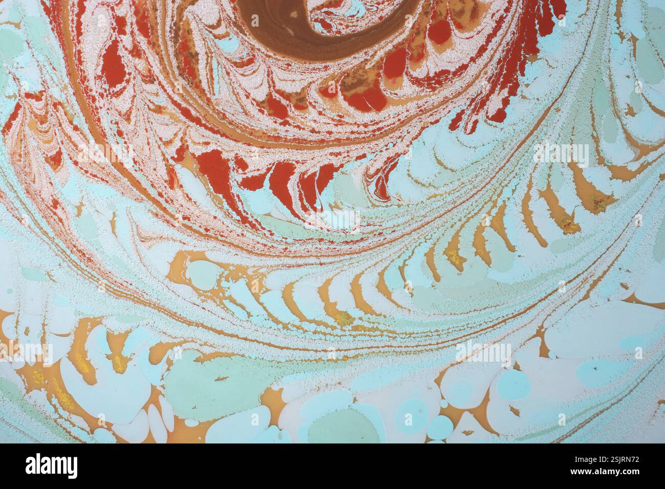 Bella arte astratta di tecniche di pittura di marbling Ebru sull'acqua con vernici acriliche Foto Stock