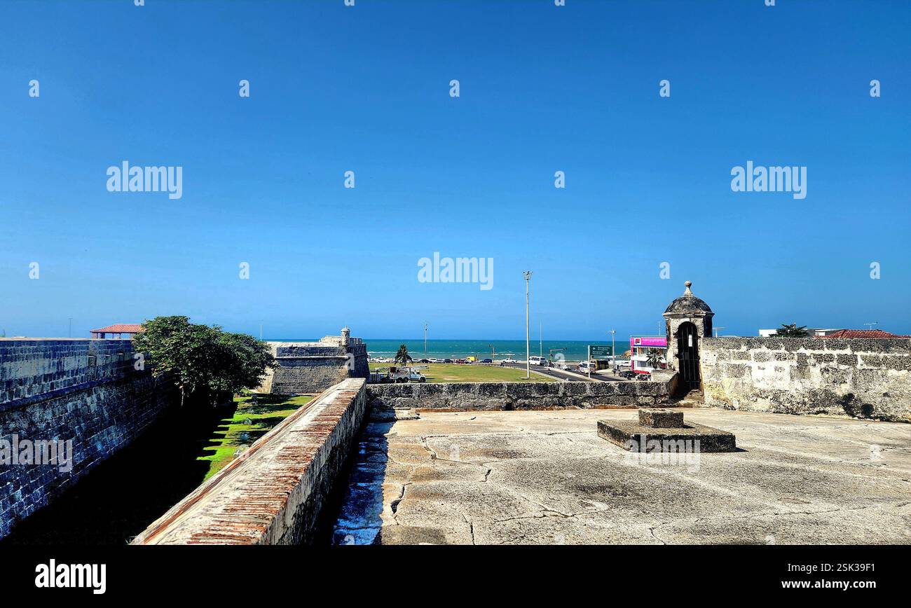 Mura della città vecchia di Colombia Cartagena - Cartagena El Centro - Vista sulla baia - Immagine stock catturata con smartphone