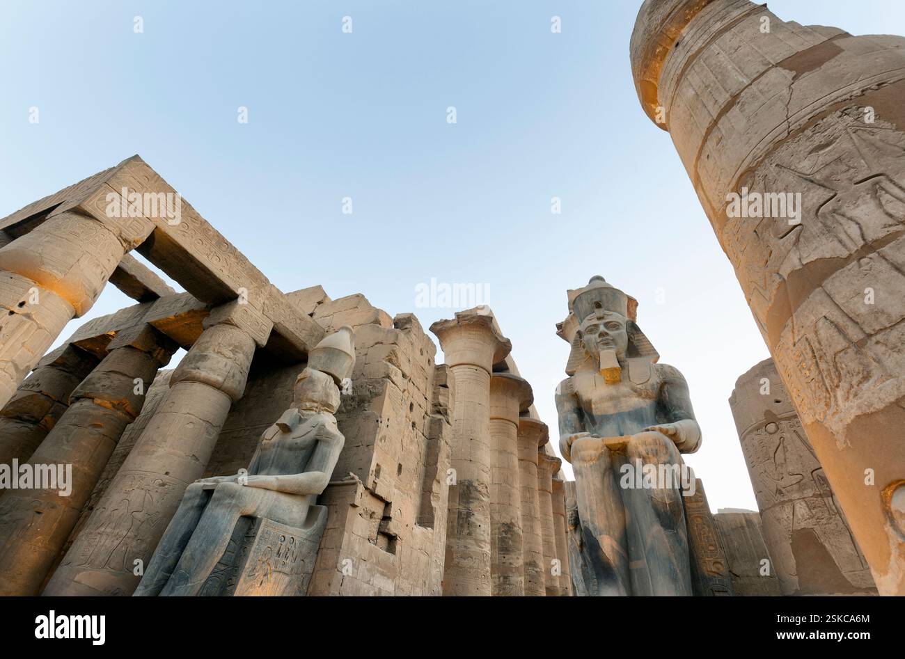 Splendida vista dell'antico tempio di Luxor a Luxor, il 30 aprile 2024, a Luxor, Egitto Foto Stock