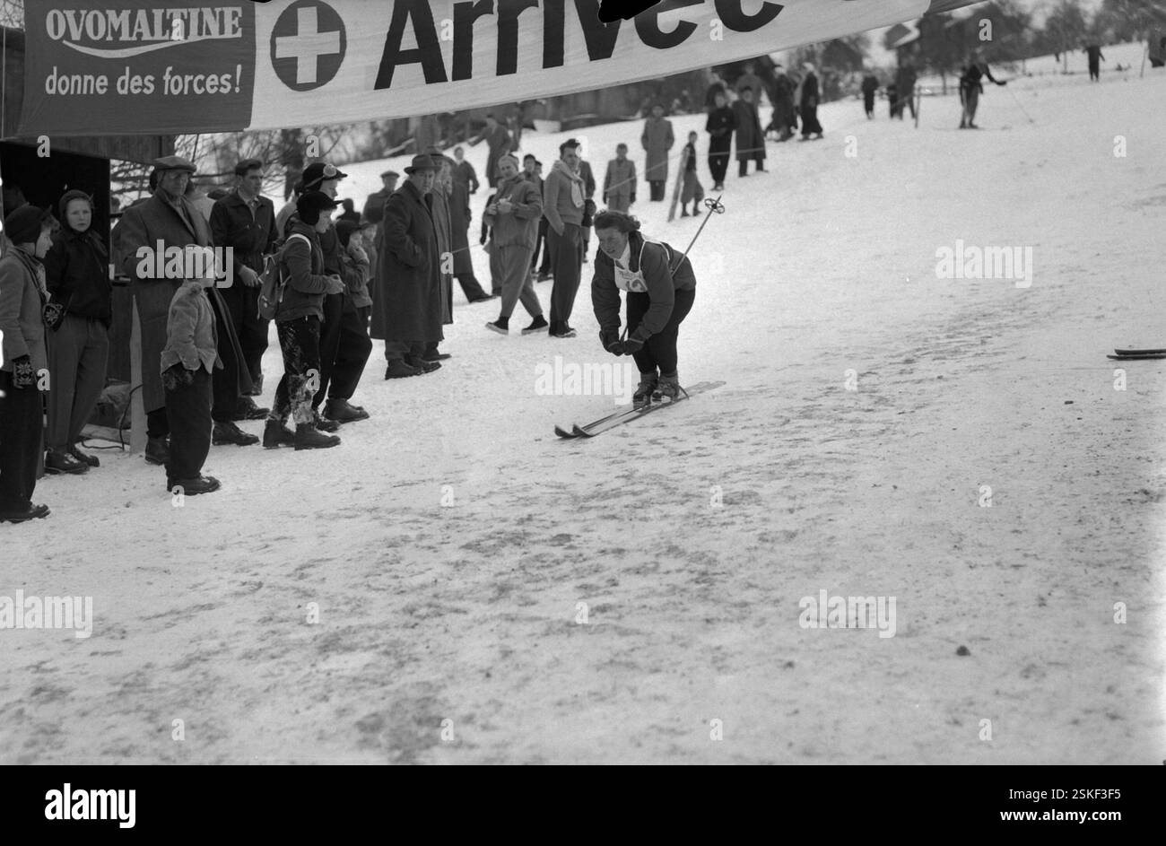 --- 25. Internationales Gamperney-Derby, afferra 1956: Elsa Forrer siegt#25° derby internazionale Gamperney, afferra 1956: Elsa Forrer vince- RDB DI DUKAS Foto Stock