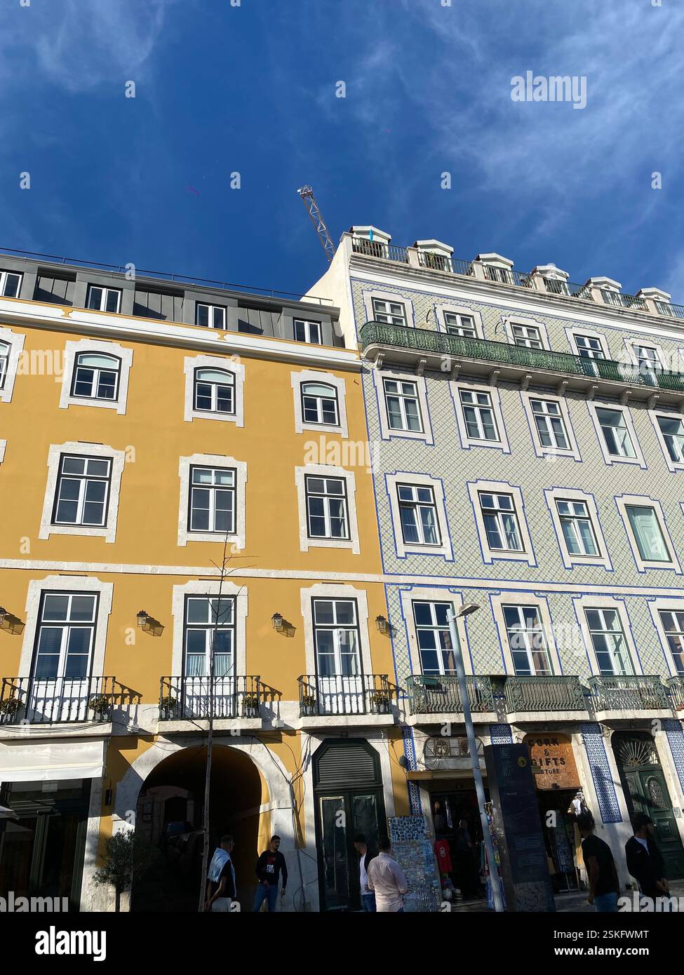 Viaggiando per le strade del Portogallo - Immagine stock catturata con smartphone