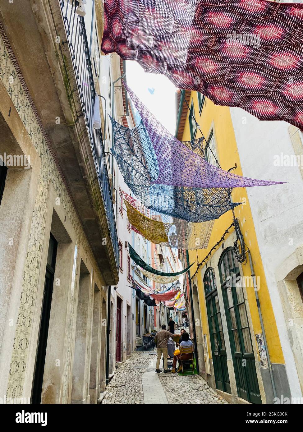 Viaggiando per le strade del Portogallo - Immagine stock catturata con smartphone